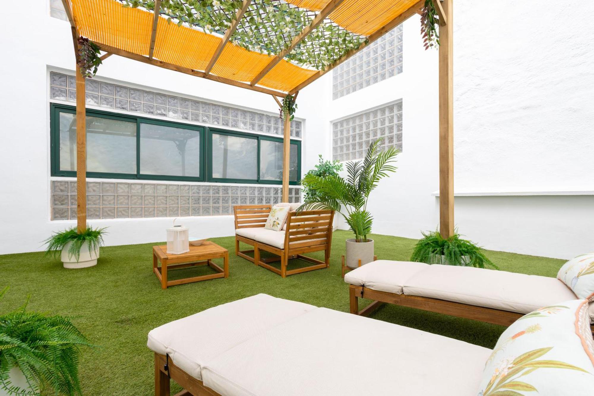 Apartamento C30 Deluxe Studio With Terrace Into Cathedral Square Málaga Exterior foto