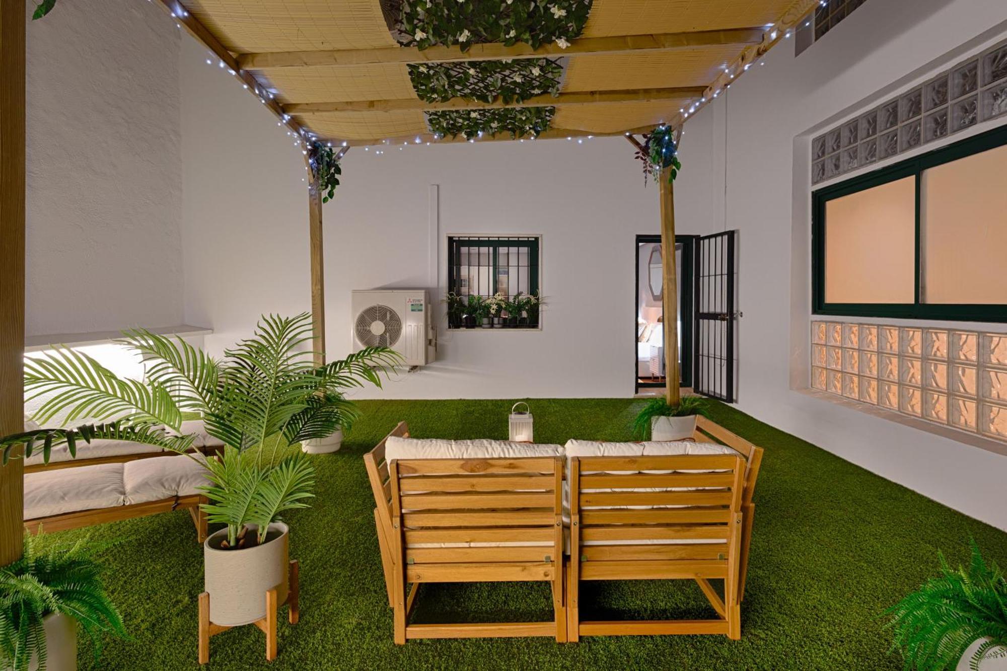 Apartamento C30 Deluxe Studio With Terrace Into Cathedral Square Málaga Exterior foto